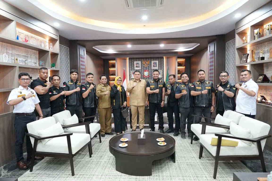 Pengurus APPI bersama WaliKota Makassar