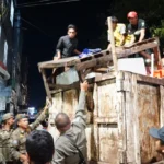 Penertiban pasar tumpah di Jalan Veteran Makassar