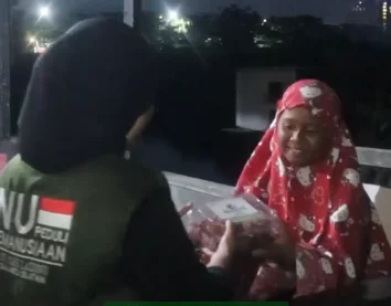 LAZISNU Sulsel menyembelih 8 ekor sapi kurban dan menyalurkan daging kurban kepada masyarakat di Kota Makassar.