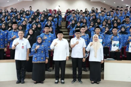 Wali Kota Makassar Munafri Arifuddin mengambil sumpah 167 PNS Formasi 2024 di Balaikota Makassar.