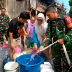 KNPI Makassar Salurkan Air Bersih untuk Warga Maccini Gusung
