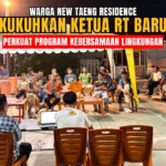 Warga New Taeng Residence menggelar musyawarah dan mengukuhkan Ketua RT baru, Gowa.