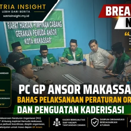 Pengurus PC GP Ansor Makassar saat menggelar rapat harian membahas Peraturan Organisasi dan penguatan kaderisasi.