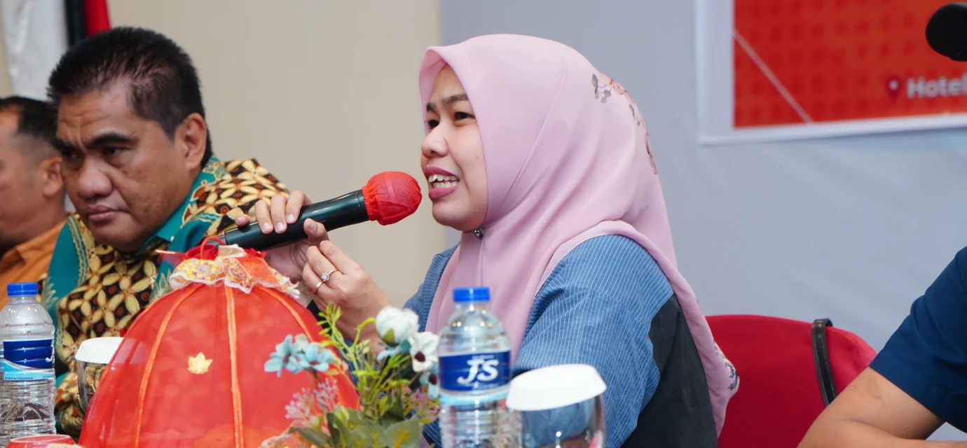 Pengawasan Kebijakan Stunting DPRD Makassar Rezeki Nur bersama Dinas PPKB di Hotel Grand Imawan