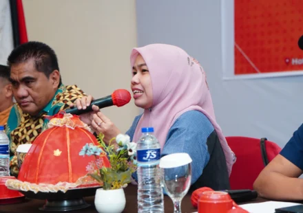 Pengawasan Kebijakan Stunting DPRD Makassar Rezeki Nur bersama Dinas PPKB di Hotel Grand Imawan