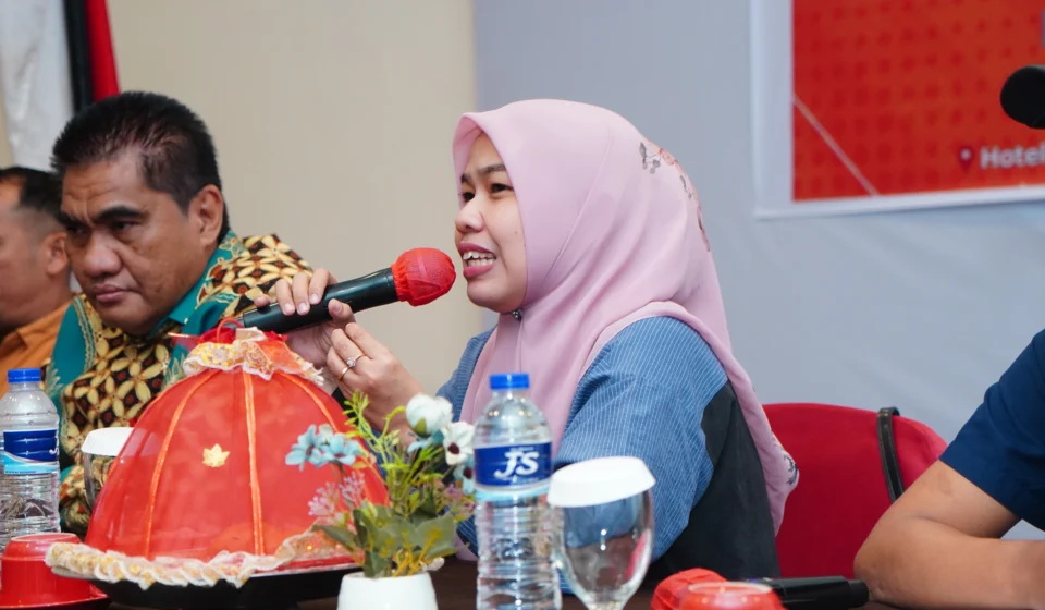 Pengawasan Kebijakan Stunting DPRD Makassar Rezeki Nur bersama Dinas PPKB di Hotel Grand Imawan
